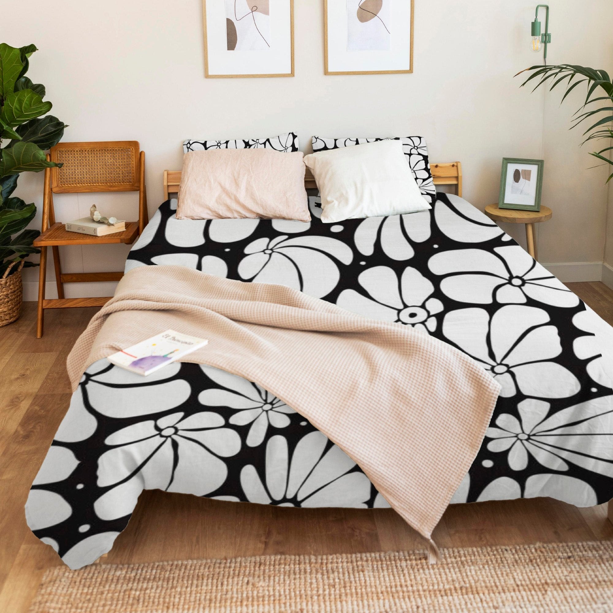 Abstract Black White Retro 70s Floral Cotton Duvet Cover Set BLOSSOM